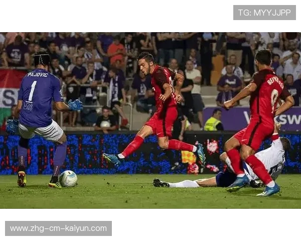 塞维利亚中场对抗环节提升节奏